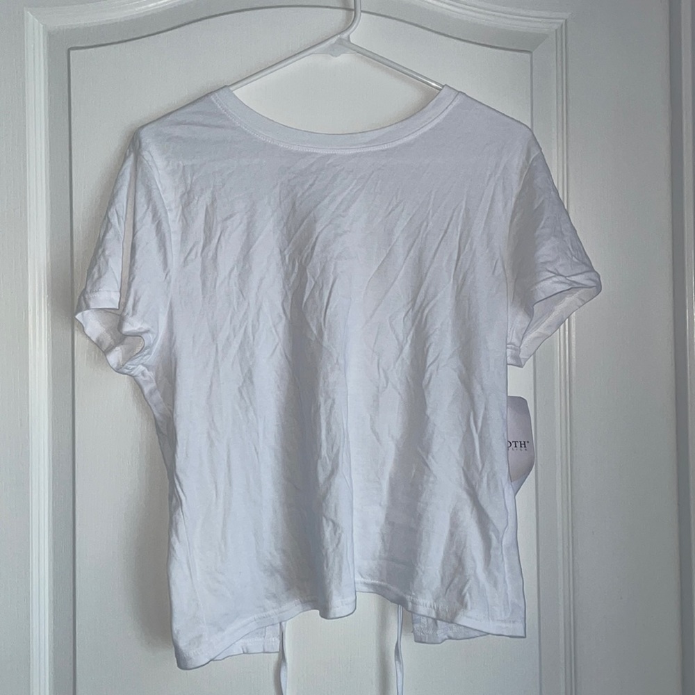 Francesca’s T-Shirt with Ties in Back
